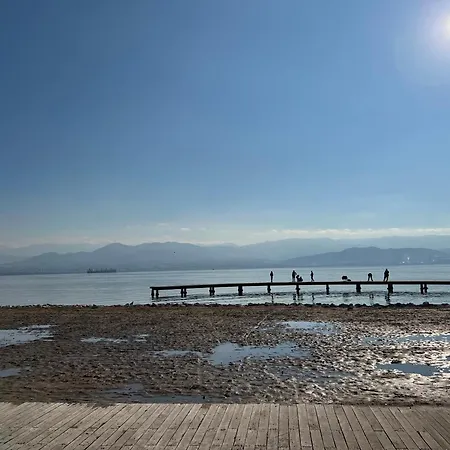 Entire Luxury By The Sea Apartman Izmit